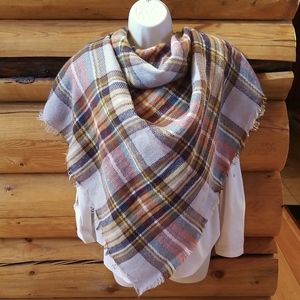 Brown, tan, black, yellow, orange, lg scarf, women's, no tag.